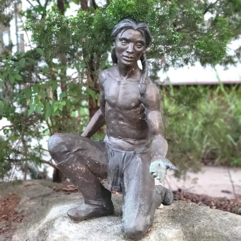 Statue of The Old Spring” An Indian boy and pioneer girl gather water at the spring located in this place.  SERMON CENTER 201 N. Dodgion
